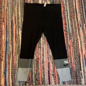 Nike leggings
